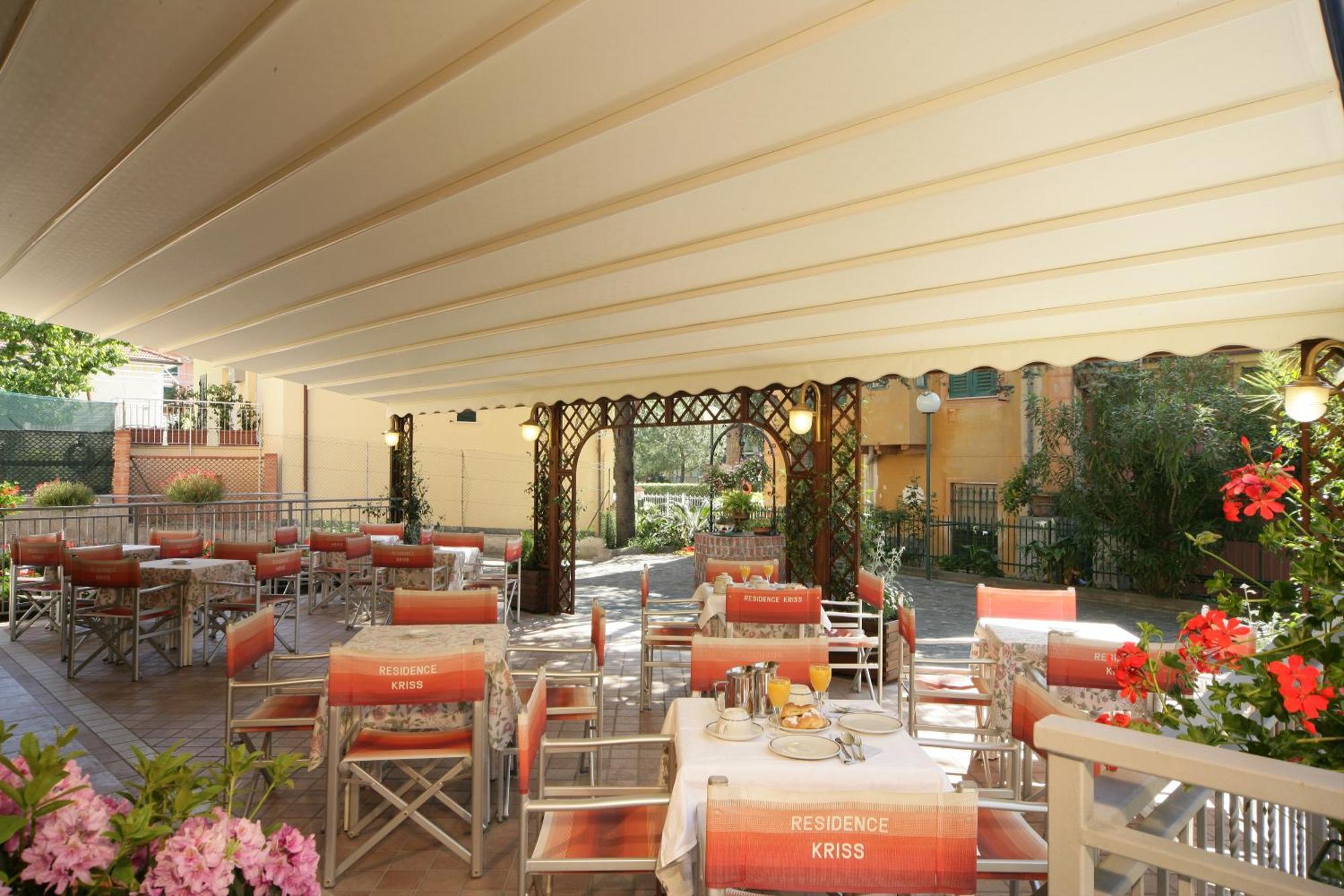 Residence Hotel Kriss Deiva Marina Exterior photo