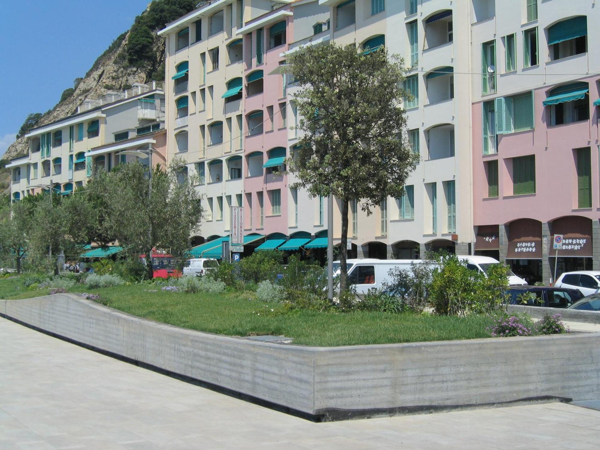 Residence Hotel Kriss Deiva Marina Exterior photo
