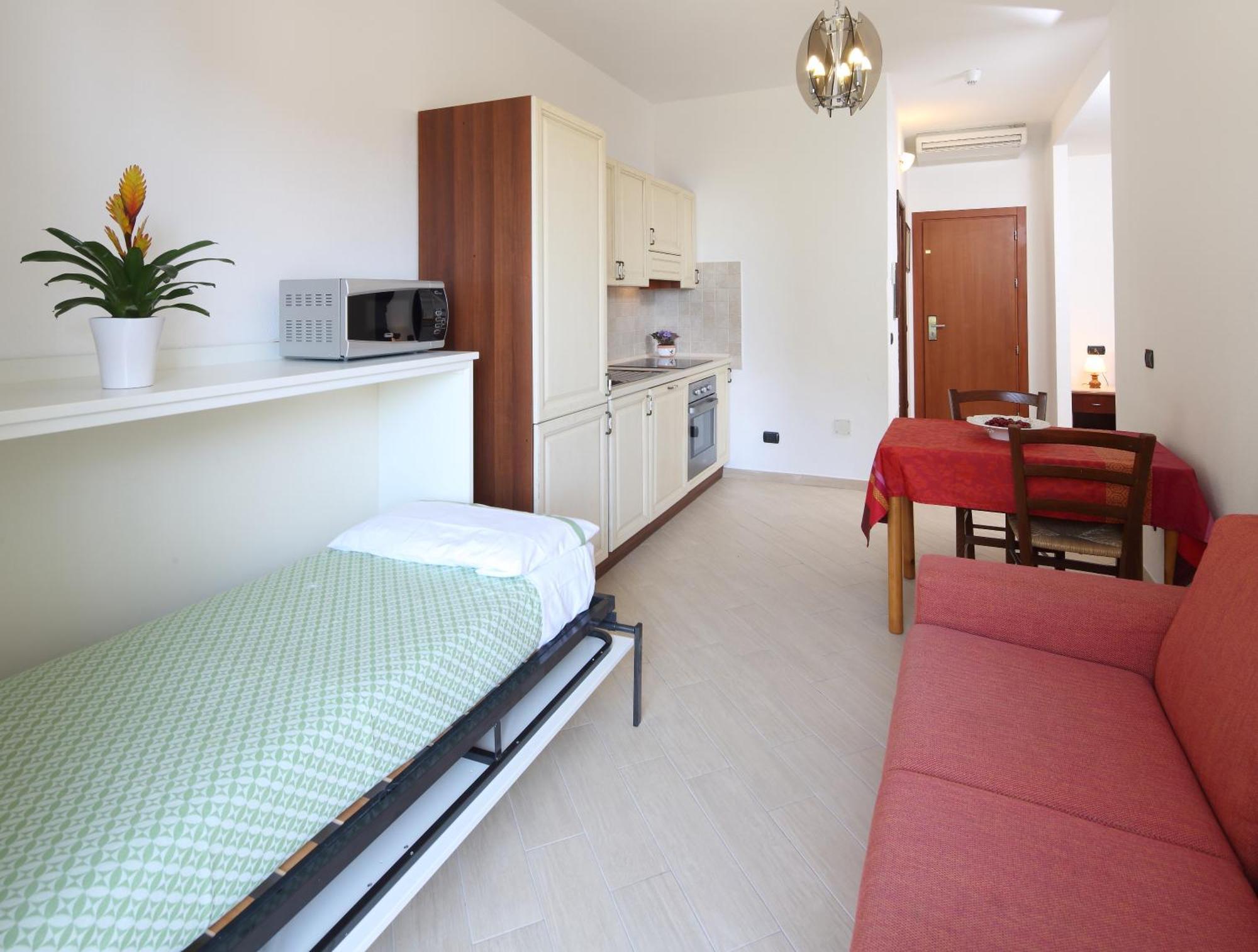 Residence Hotel Kriss Deiva Marina Exterior photo