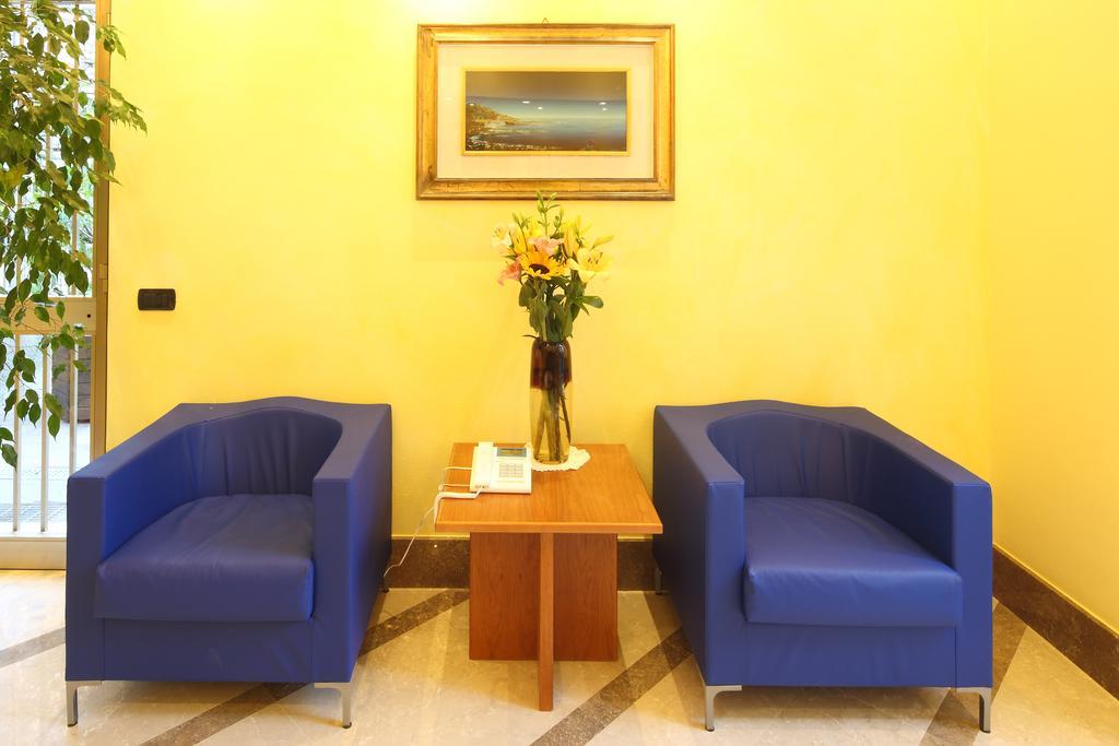 Residence Hotel Kriss Deiva Marina Exterior photo