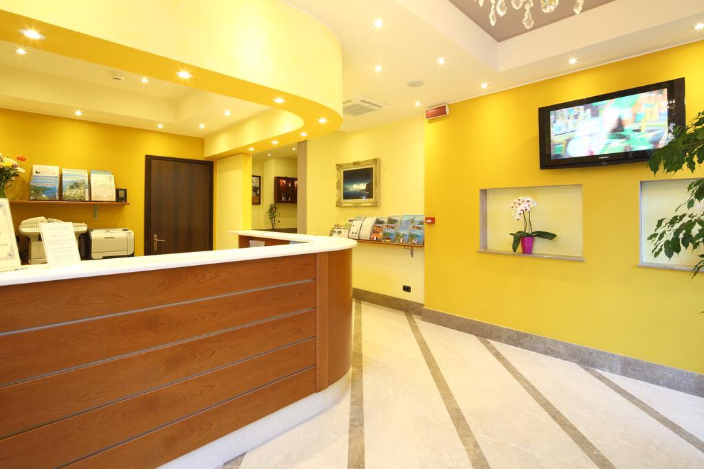 Residence Hotel Kriss Deiva Marina Exterior photo